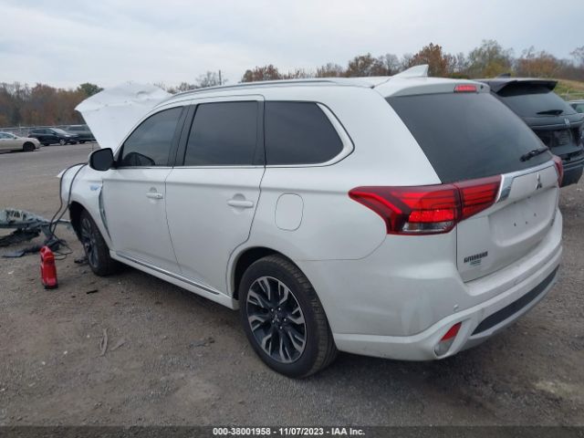 Photo 2 VIN: JA4J24A56JZ071789 - MITSUBISHI OUTLANDER PHEV 