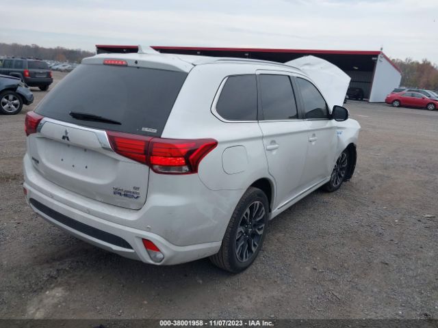 Photo 3 VIN: JA4J24A56JZ071789 - MITSUBISHI OUTLANDER PHEV 