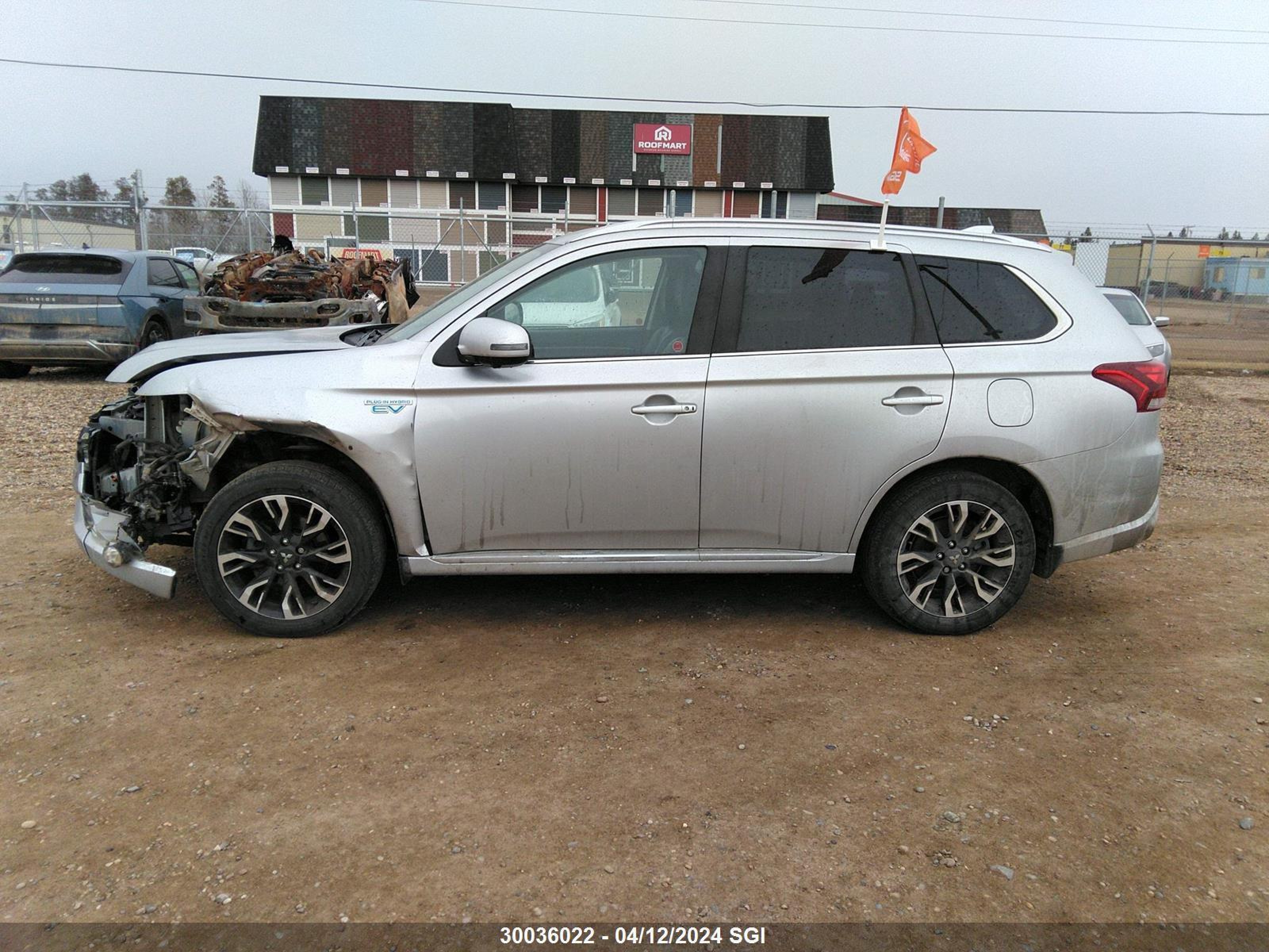 Photo 16 VIN: JA4J24A56JZ610136 - MITSUBISHI OUTLANDER 