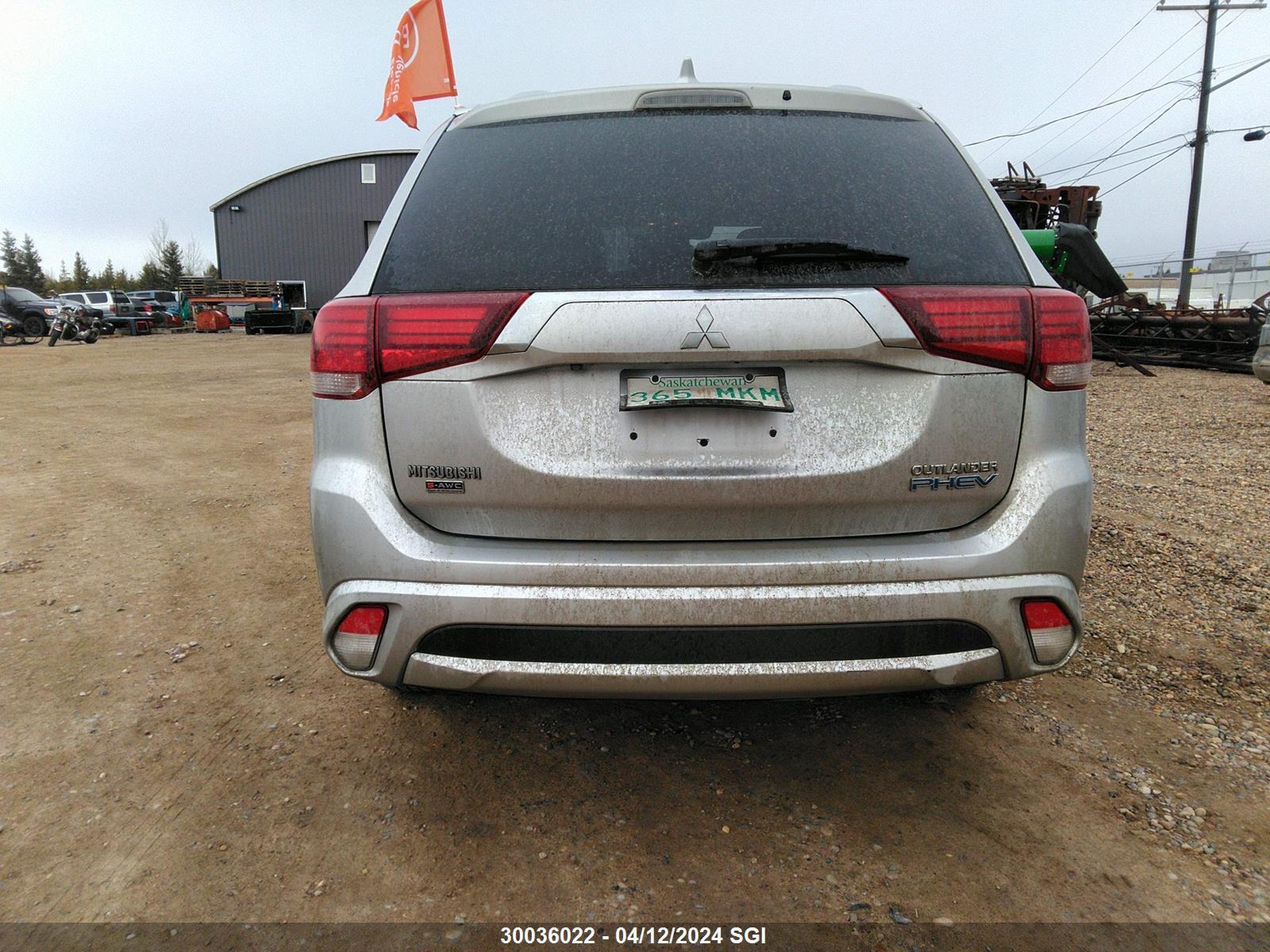 Photo 18 VIN: JA4J24A56JZ610136 - MITSUBISHI OUTLANDER 