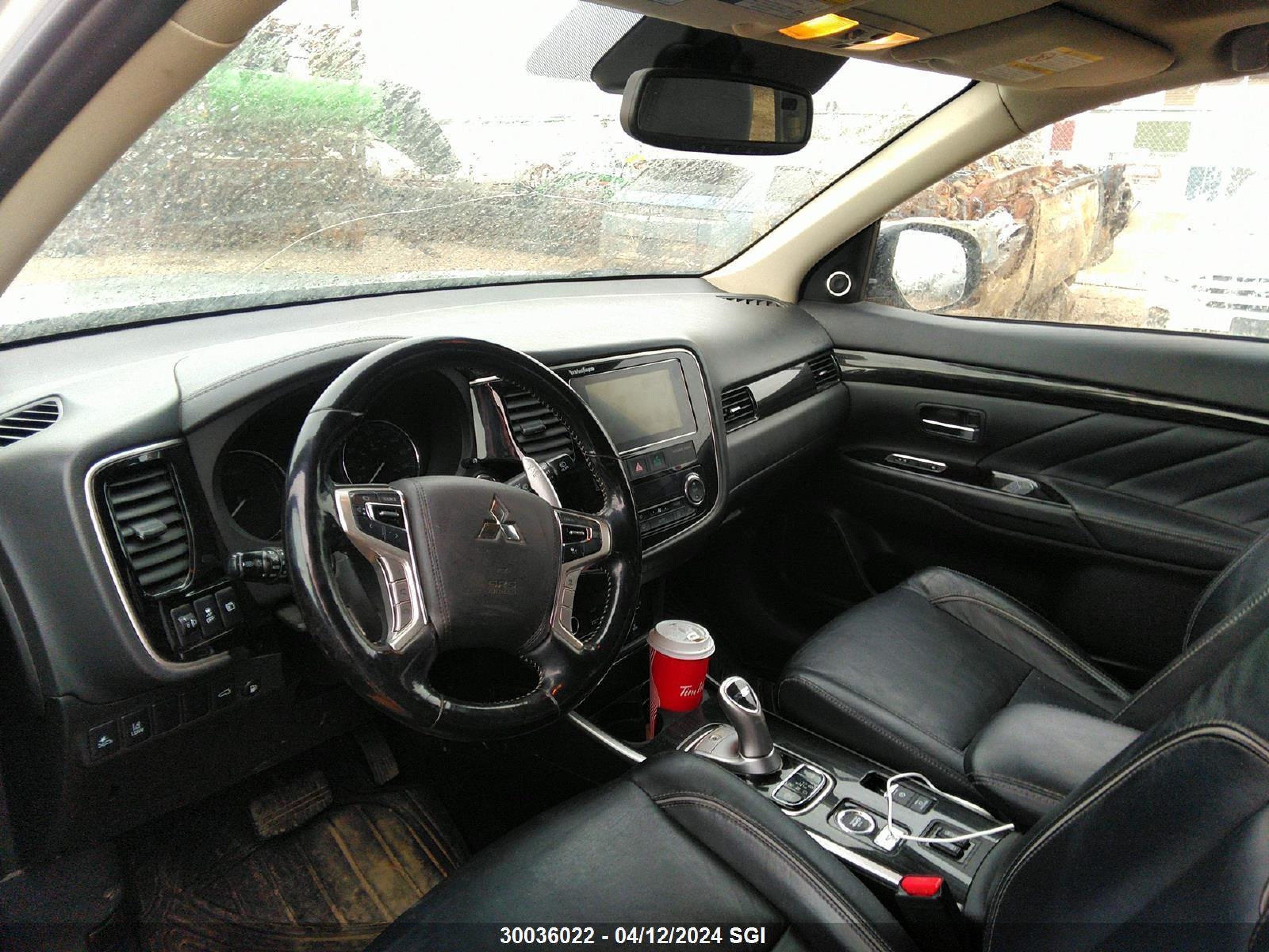 Photo 7 VIN: JA4J24A56JZ610136 - MITSUBISHI OUTLANDER 