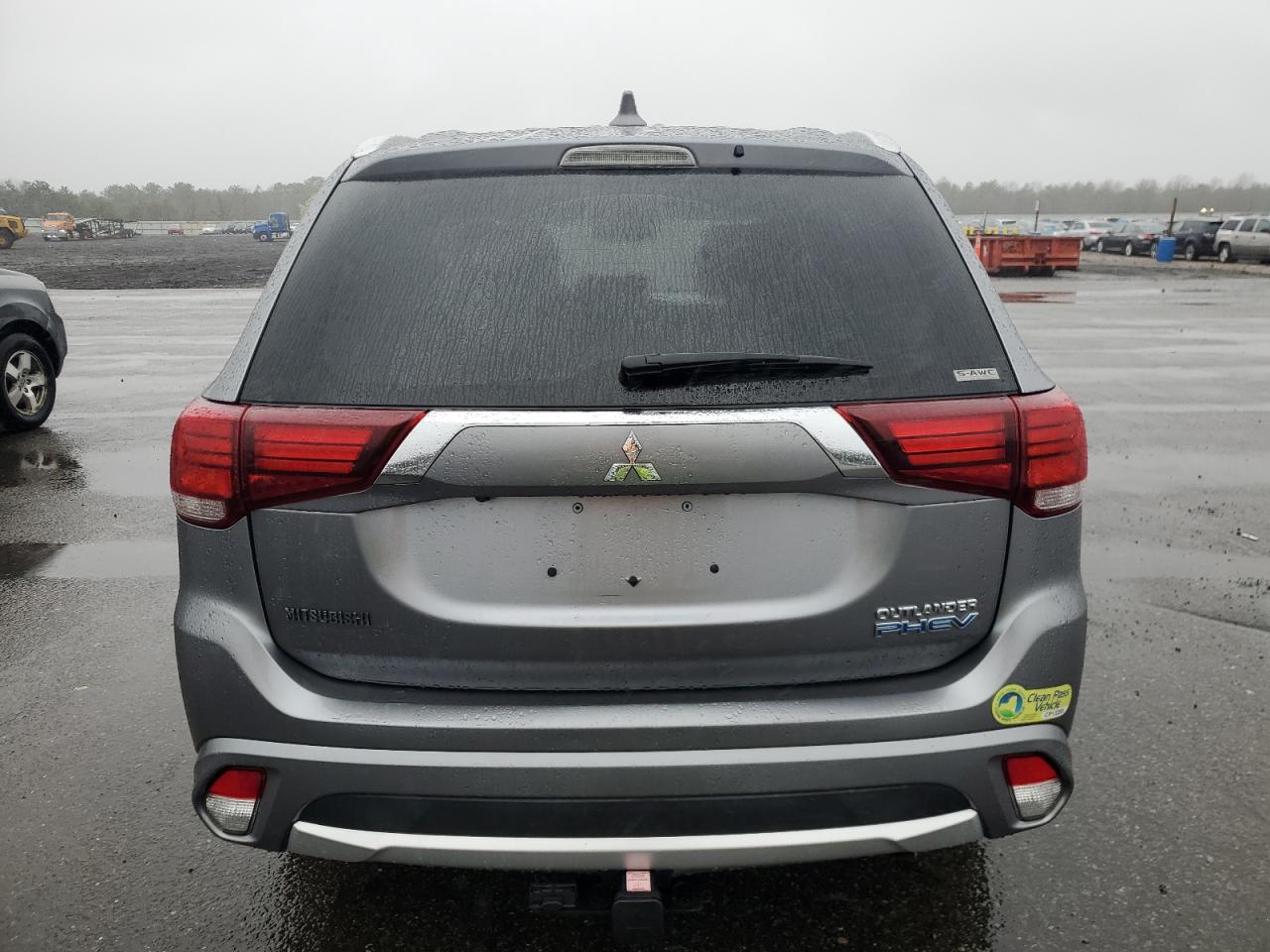 Photo 5 VIN: JA4J24A57JZ057951 - MITSUBISHI OUTLANDER 