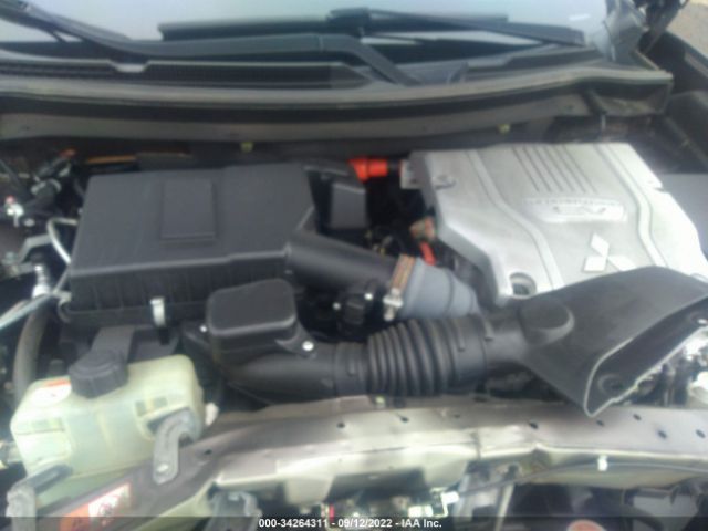 Photo 9 VIN: JA4J24A57JZ058503 - MITSUBISHI OUTLANDER 