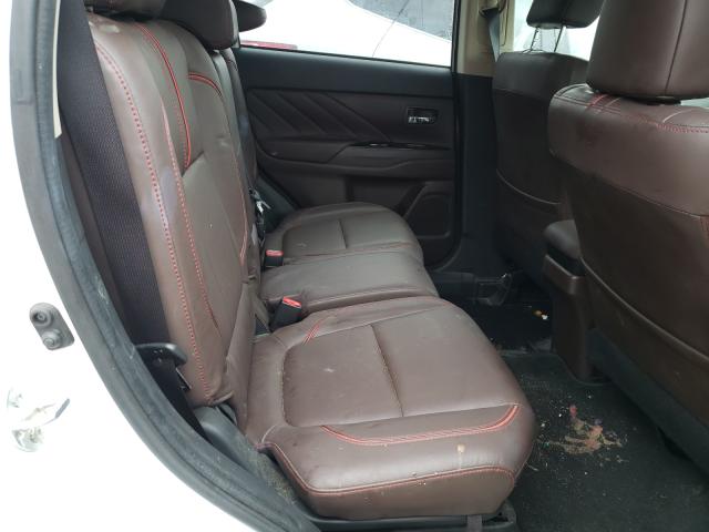 Photo 5 VIN: JA4J24A57JZ071137 - MITSUBISHI OUTLANDER 