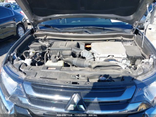 Photo 9 VIN: JA4J24A57JZ071252 - MITSUBISHI OUTLANDER PHEV 