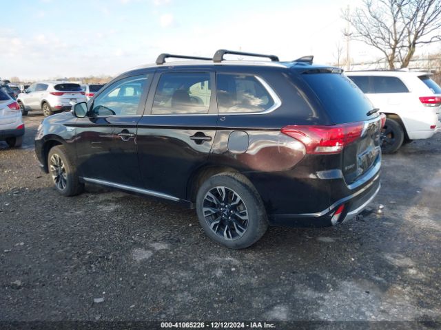 Photo 2 VIN: JA4J24A58JZ057683 - MITSUBISHI OUTLANDER 