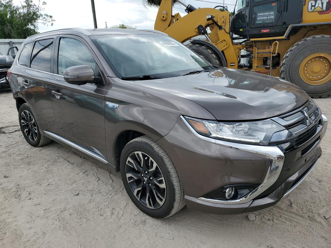 Photo 3 VIN: JA4J24A59JZ069230 - MITSUBISHI OUTLANDER 