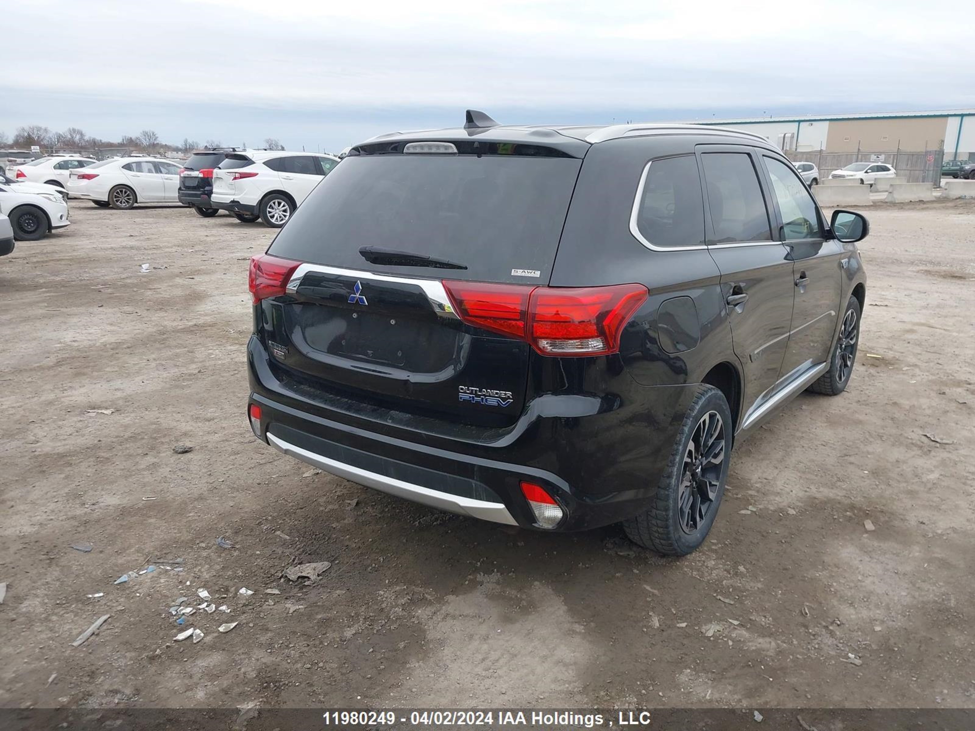 Photo 3 VIN: JA4J24A59JZ605111 - MITSUBISHI OUTLANDER 