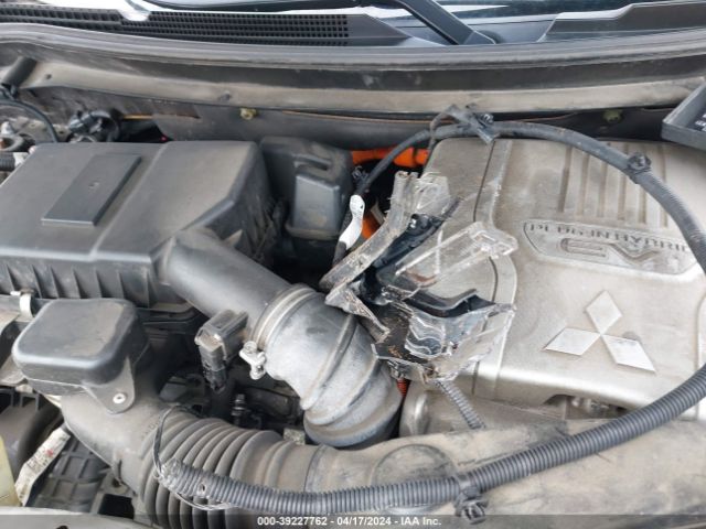 Photo 9 VIN: JA4J24A5XJZ030257 - MITSUBISHI OUTLANDER PHEV 