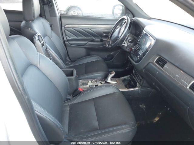 Photo 4 VIN: JA4J24A5XKZ056214 - MITSUBISHI OUTLANDER 