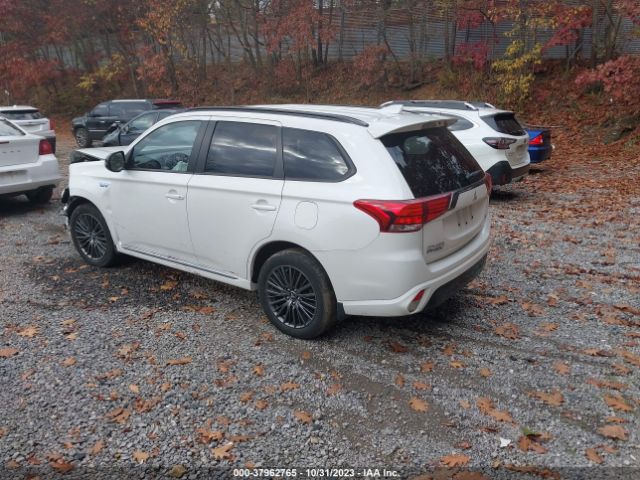 Photo 2 VIN: JA4J2VA74NZ049013 - MITSUBISHI OUTLANDER PHEV 