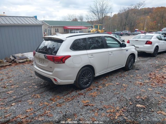 Photo 3 VIN: JA4J2VA74NZ049013 - MITSUBISHI OUTLANDER PHEV 