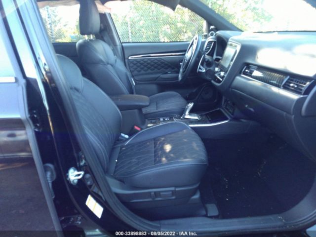 Photo 4 VIN: JA4J2VA75NZ027814 - MITSUBISHI OUTLANDER PHEV 