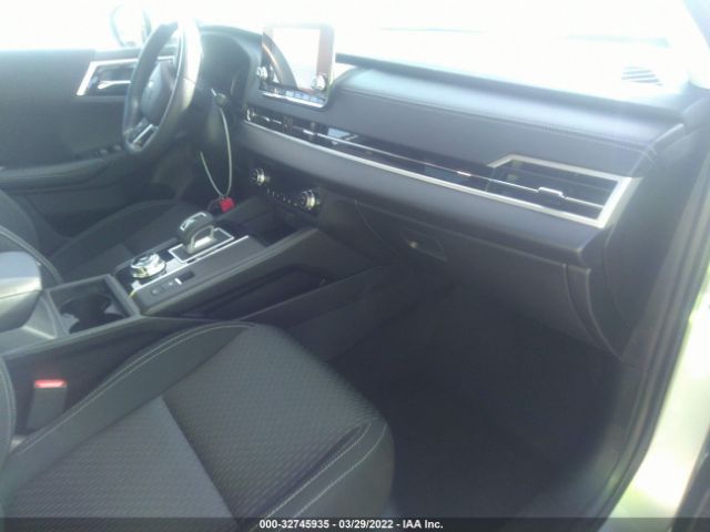 Photo 4 VIN: JA4J3TA80NZ027066 - MITSUBISHI OUTLANDER 