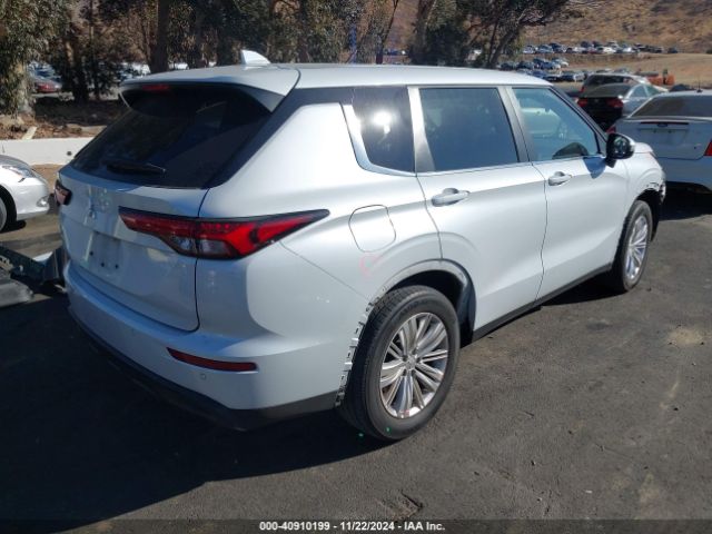 Photo 3 VIN: JA4J3TA83PZ021667 - MITSUBISHI OUTLANDER 