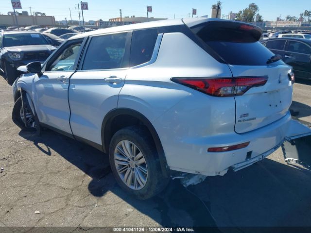 Photo 2 VIN: JA4J3TA86PZ015703 - MITSUBISHI OUTLANDER 