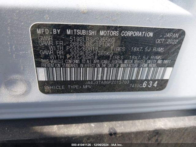 Photo 8 VIN: JA4J3TA86PZ015703 - MITSUBISHI OUTLANDER 