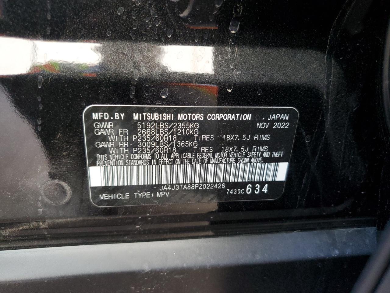 Photo 13 VIN: JA4J3TA88PZ022426 - MITSUBISHI OUTLANDER 