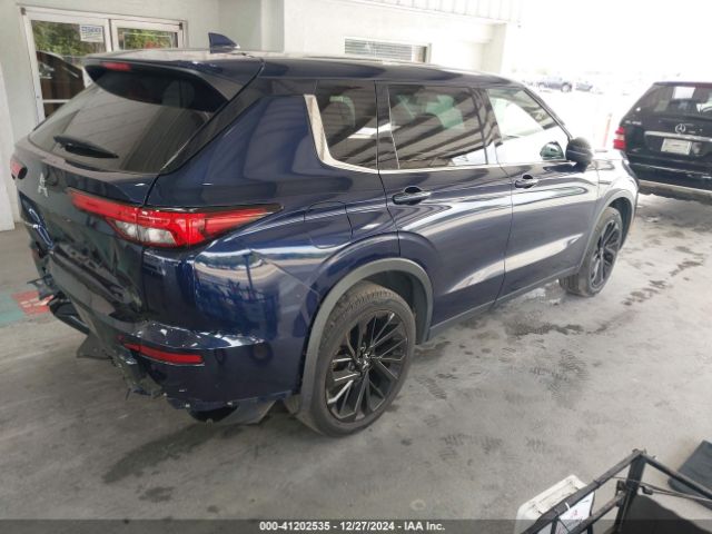 Photo 3 VIN: JA4J3UA80NZ065533 - MITSUBISHI OUTLANDER 