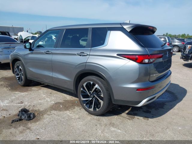 Photo 2 VIN: JA4J3UA81PZ061820 - MITSUBISHI OUTLANDER 