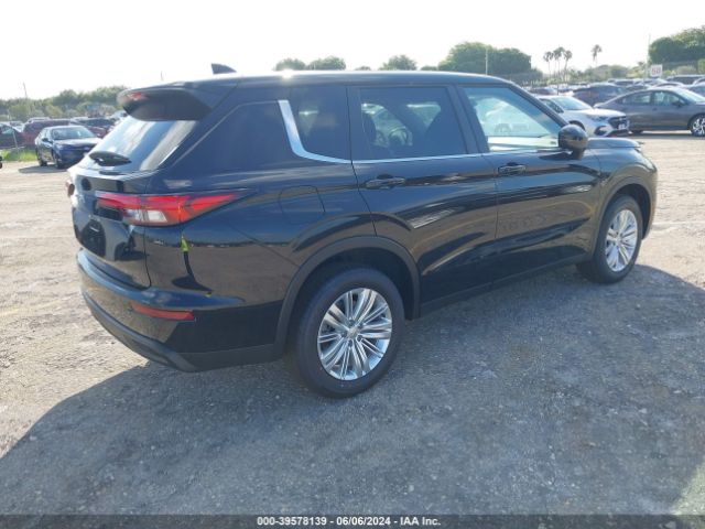 Photo 3 VIN: JA4J3UA82RZ062767 - MITSUBISHI OUTLANDER 