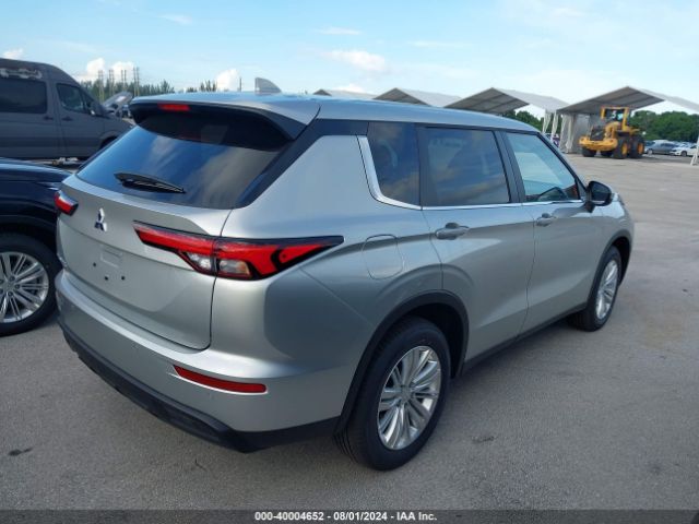 Photo 3 VIN: JA4J3UA82RZ064955 - MITSUBISHI OUTLANDER 