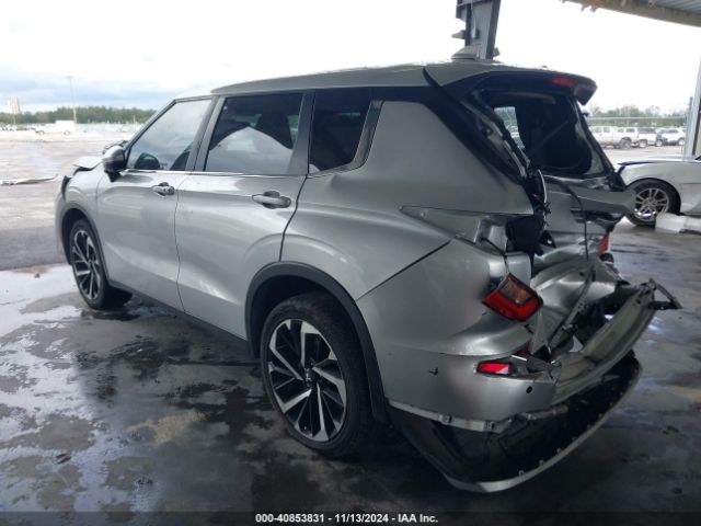 Photo 2 VIN: JA4J3UA85NZ010947 - MITSUBISHI OUTLANDER 