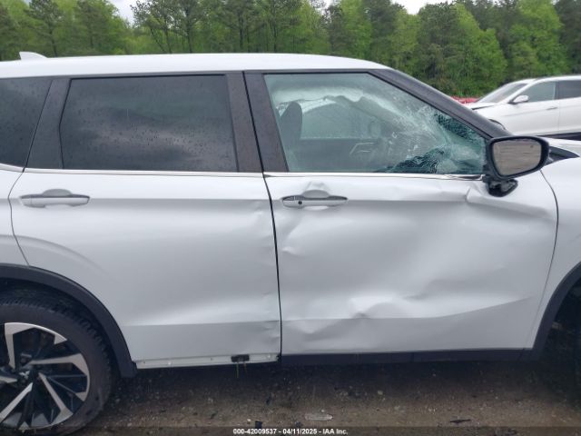 Photo 12 VIN: JA4J3UA86NZ013601 - MITSUBISHI OUTLANDER 