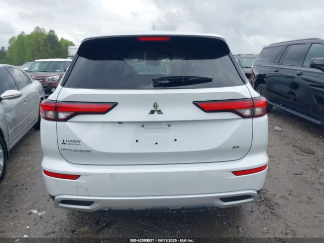 Photo 15 VIN: JA4J3UA86NZ013601 - MITSUBISHI OUTLANDER 
