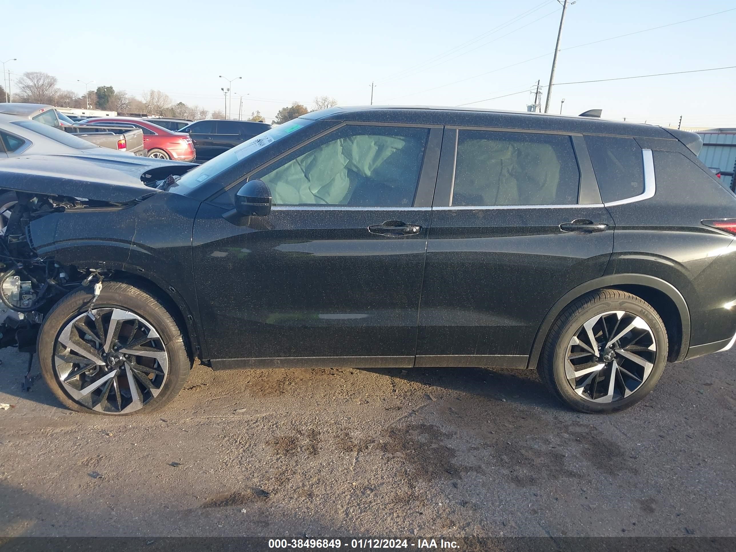 Photo 13 VIN: JA4J3VA82RZ009508 - MITSUBISHI OUTLANDER 