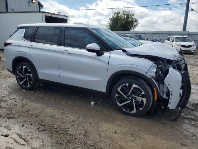 Photo 3 VIN: JA4J3VA82RZ053962 - MITSUBISHI OUTLANDER 