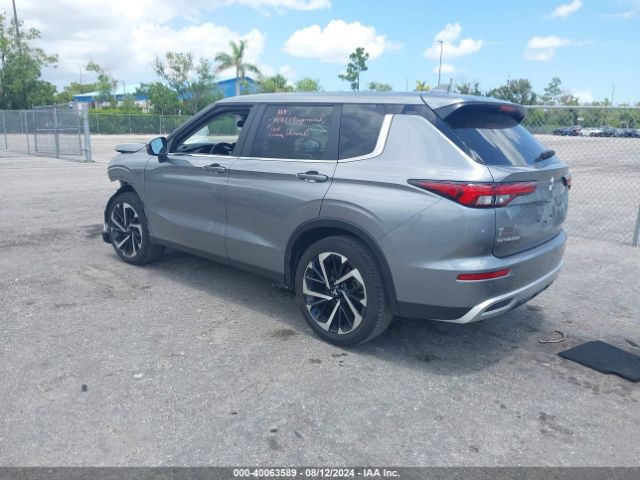 Photo 2 VIN: JA4J3VA83RZ008478 - MITSUBISHI OUTLANDER 