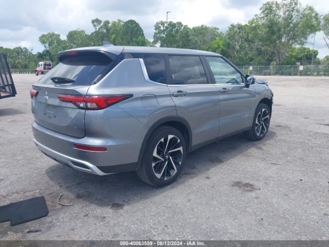 Photo 3 VIN: JA4J3VA83RZ008478 - MITSUBISHI OUTLANDER 