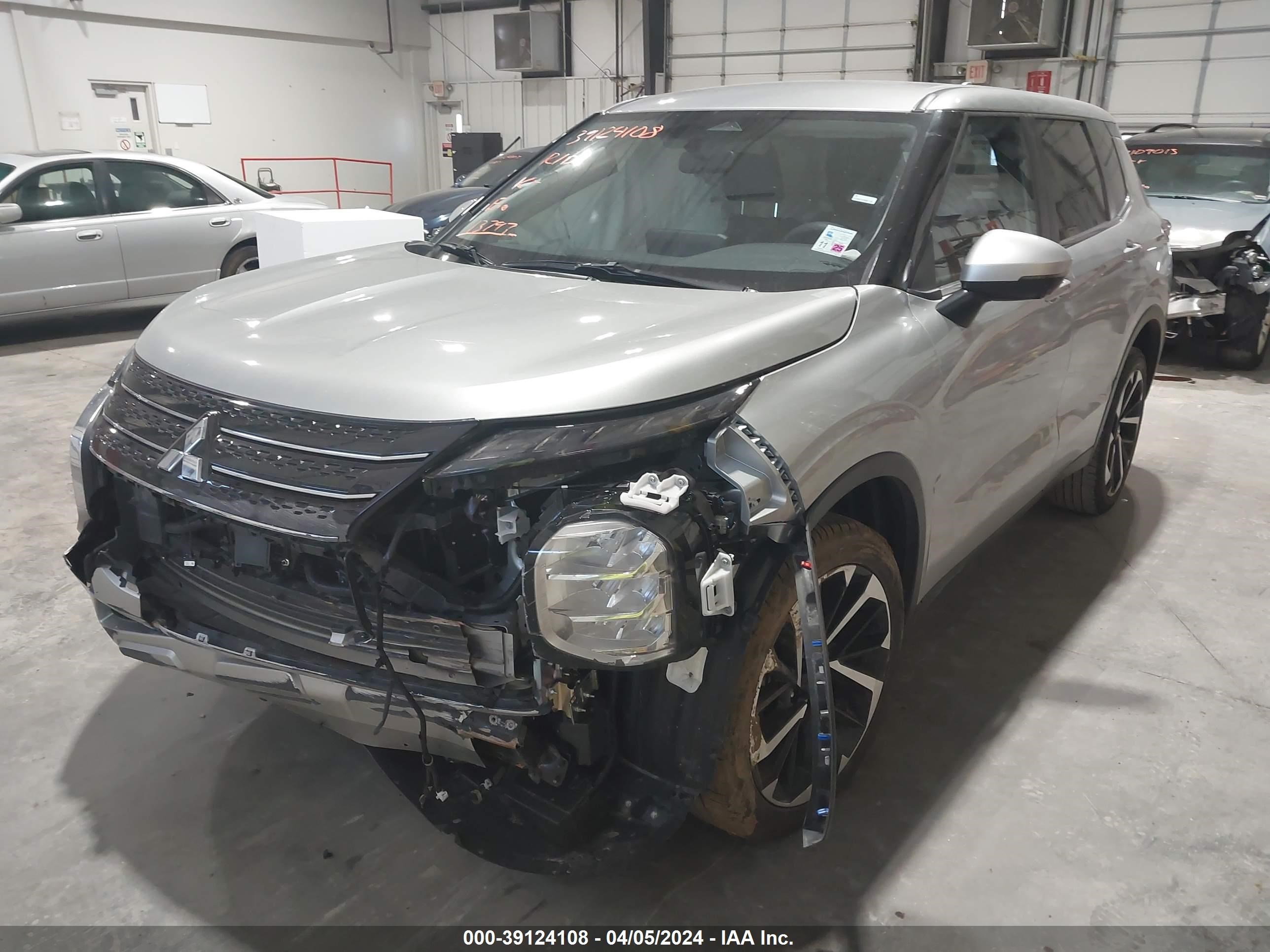 Photo 1 VIN: JA4J3VA83RZ013468 - MITSUBISHI OUTLANDER 