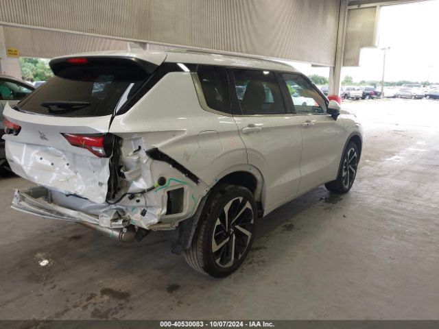 Photo 3 VIN: JA4J3VA84NZ092157 - MITSUBISHI OUTLANDER 