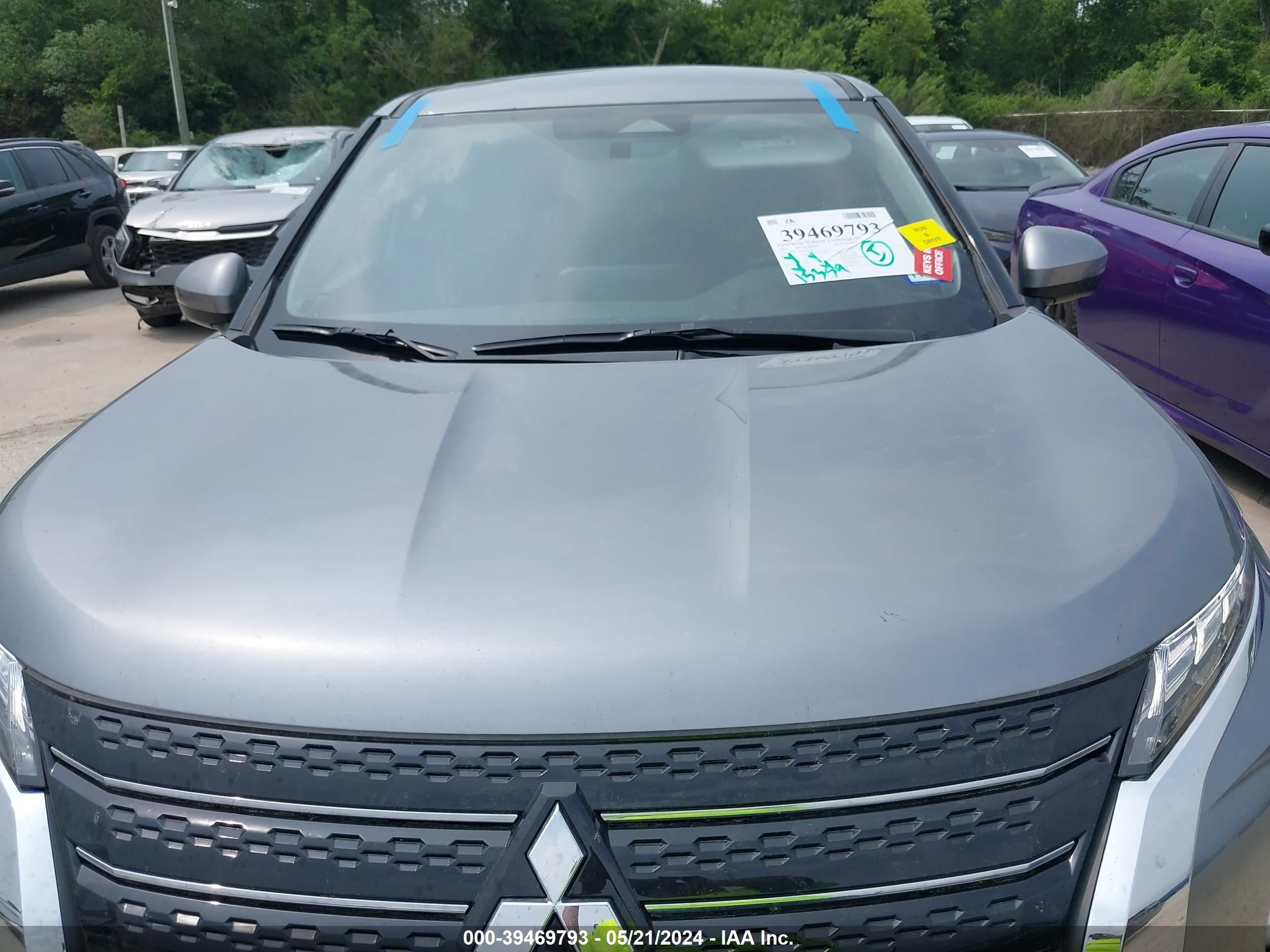 Photo 5 VIN: JA4J3VA85RZ025055 - MITSUBISHI OUTLANDER 