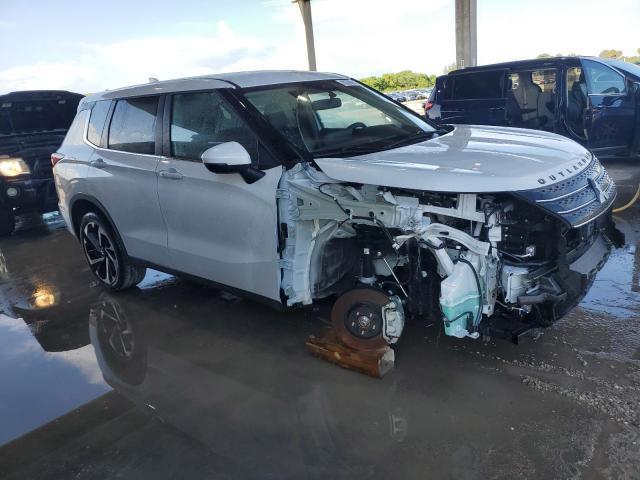 Photo 3 VIN: JA4J3VA85RZ055818 - MITSUBISHI OUTLANDER 