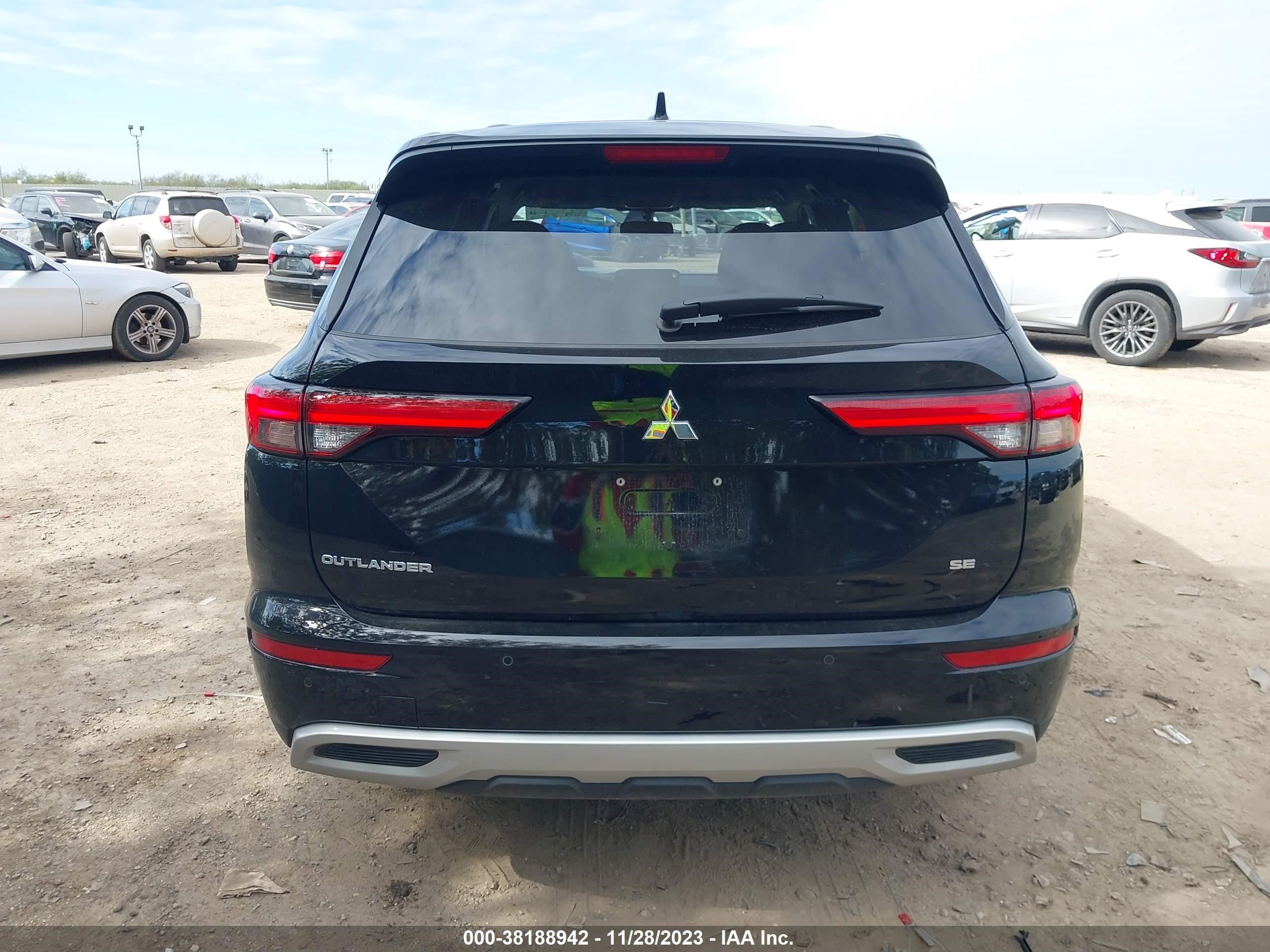 Photo 16 VIN: JA4J3VA86RZ014002 - MITSUBISHI OUTLANDER 