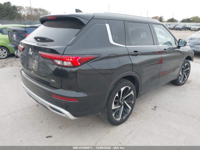 Photo 3 VIN: JA4J3VA89PZ010104 - MITSUBISHI OUTLANDER 