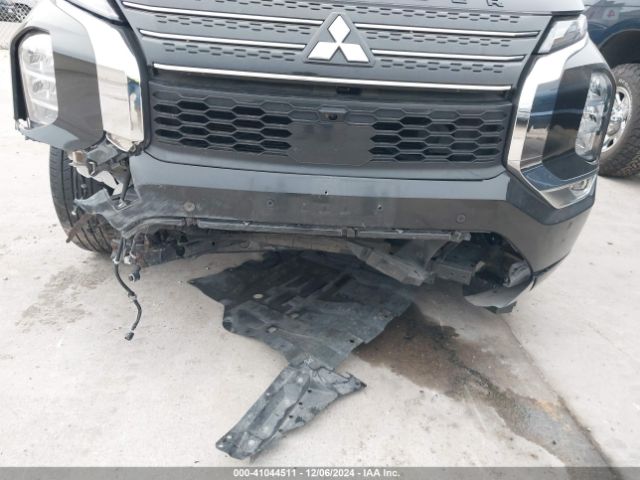 Photo 5 VIN: JA4J3VA89PZ010104 - MITSUBISHI OUTLANDER 