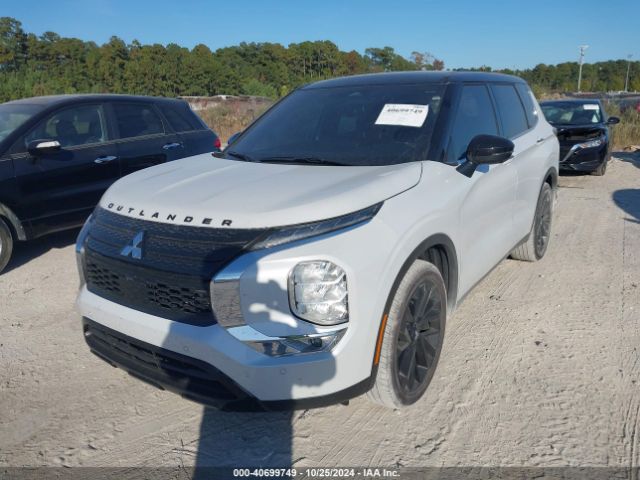 Photo 1 VIN: JA4J3VA89PZ010457 - MITSUBISHI OUTLANDER 