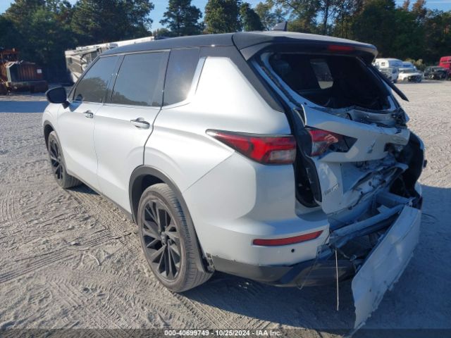 Photo 2 VIN: JA4J3VA89PZ010457 - MITSUBISHI OUTLANDER 