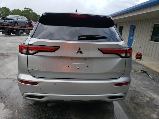 Photo 5 VIN: JA4J3VA8XPZ016767 - MITSUBISHI OUTLANDER 