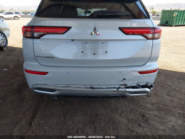 Photo 5 VIN: JA4J3VA8XPZ046920 - MITSUBISHI OUTLANDER 