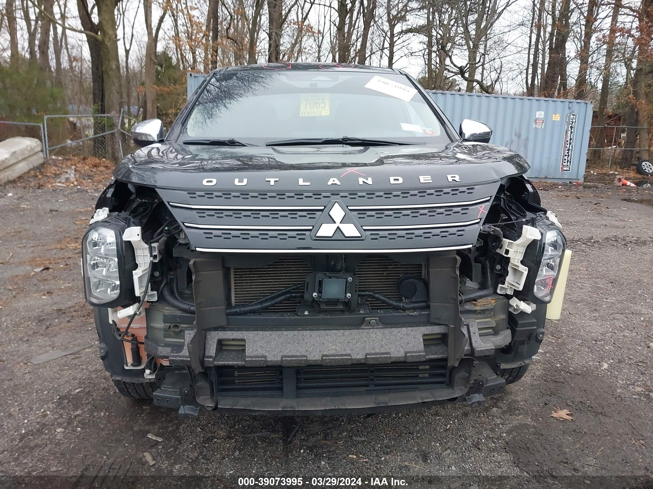 Photo 11 VIN: JA4J4TA81NZ025985 - MITSUBISHI OUTLANDER 