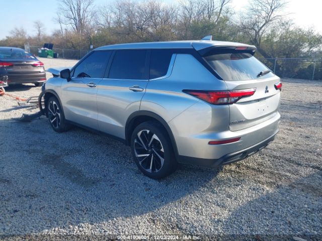 Photo 2 VIN: JA4J4TA82NZ028880 - MITSUBISHI OUTLANDER 