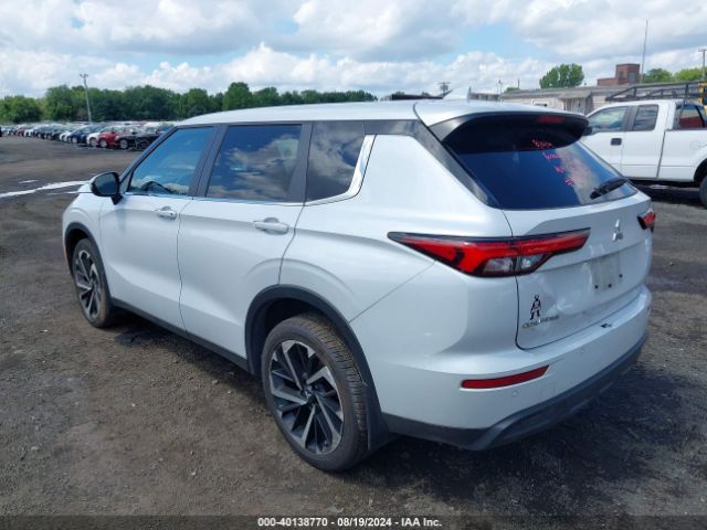 Photo 2 VIN: JA4J4TA83NZ053271 - MITSUBISHI OUTLANDER 