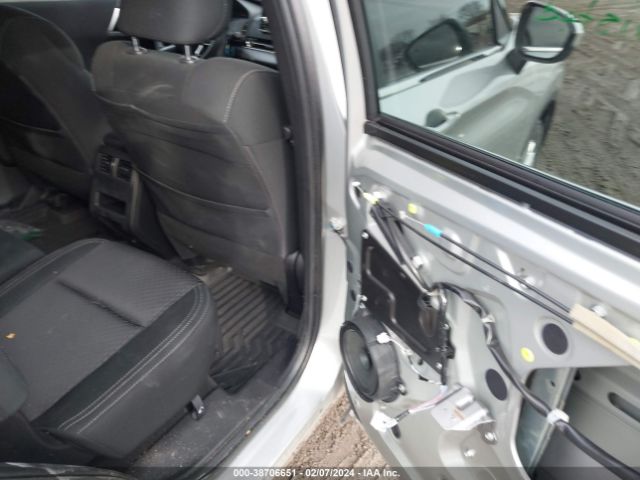 Photo 7 VIN: JA4J4TA84NZ018707 - MITSUBISHI OUTLANDER 