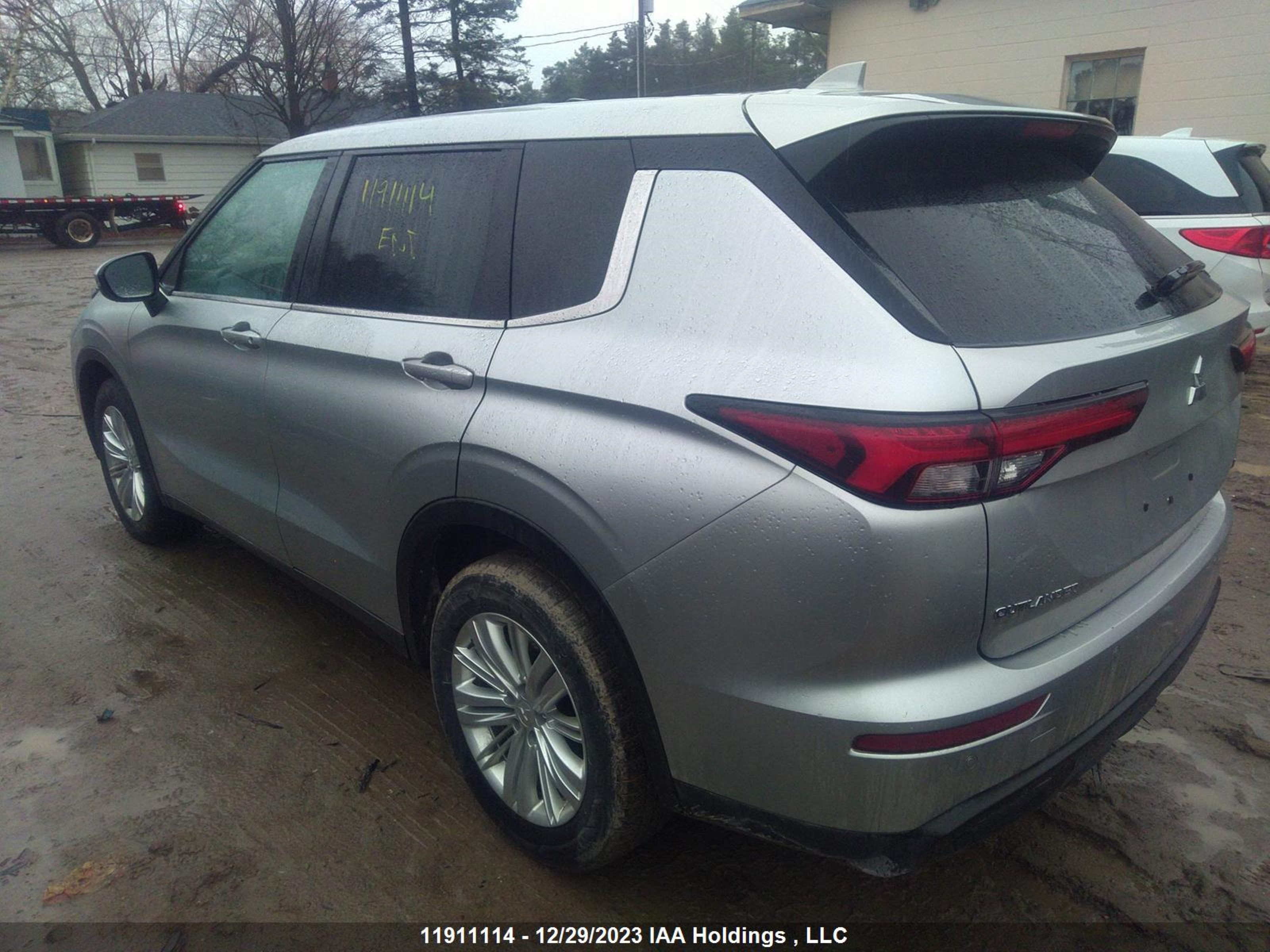 Photo 2 VIN: JA4J4TA85NZ609208 - MITSUBISHI OUTLANDER 