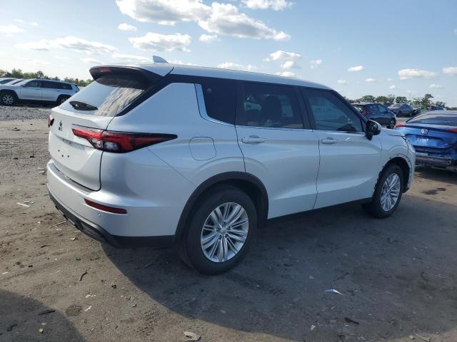 Photo 2 VIN: JA4J4TA85PZ008514 - MITSUBISHI OUTLANDER 